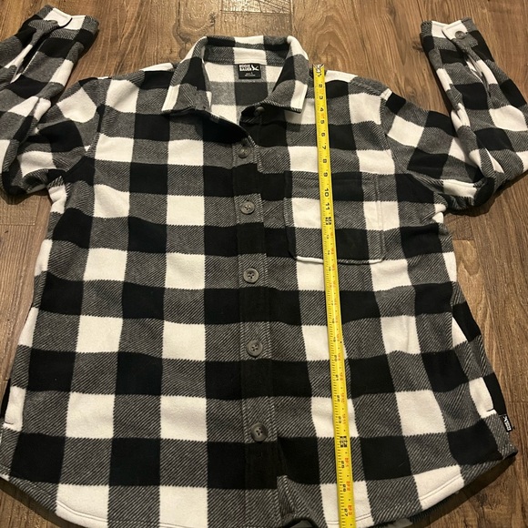 Eddie Bauer Buffalo Plaid Fleece Button-Down – Black & White, Large - Picture 4 of 13